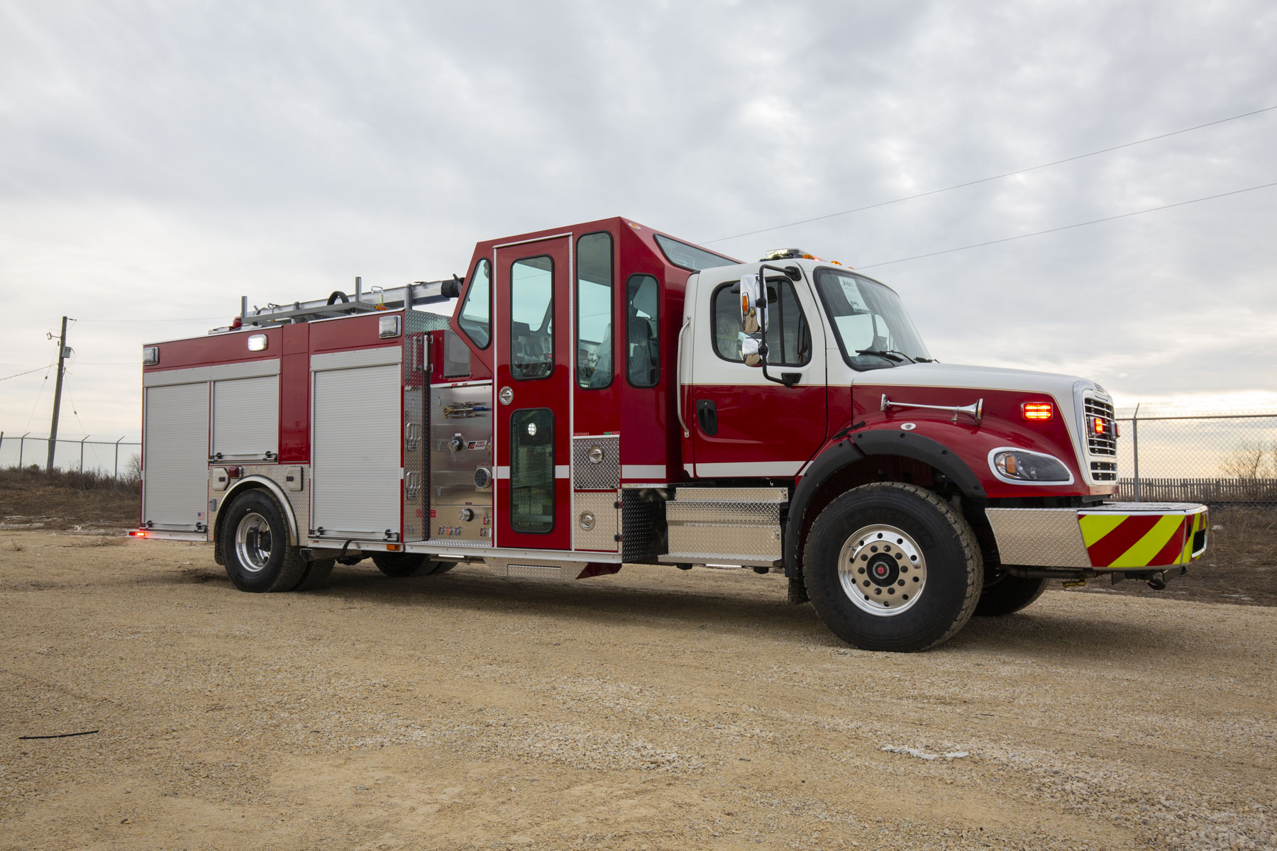 SIREN WISCONSIN | Fort Garry Fire Trucks - Fire & Rescue Fire Truck Siren